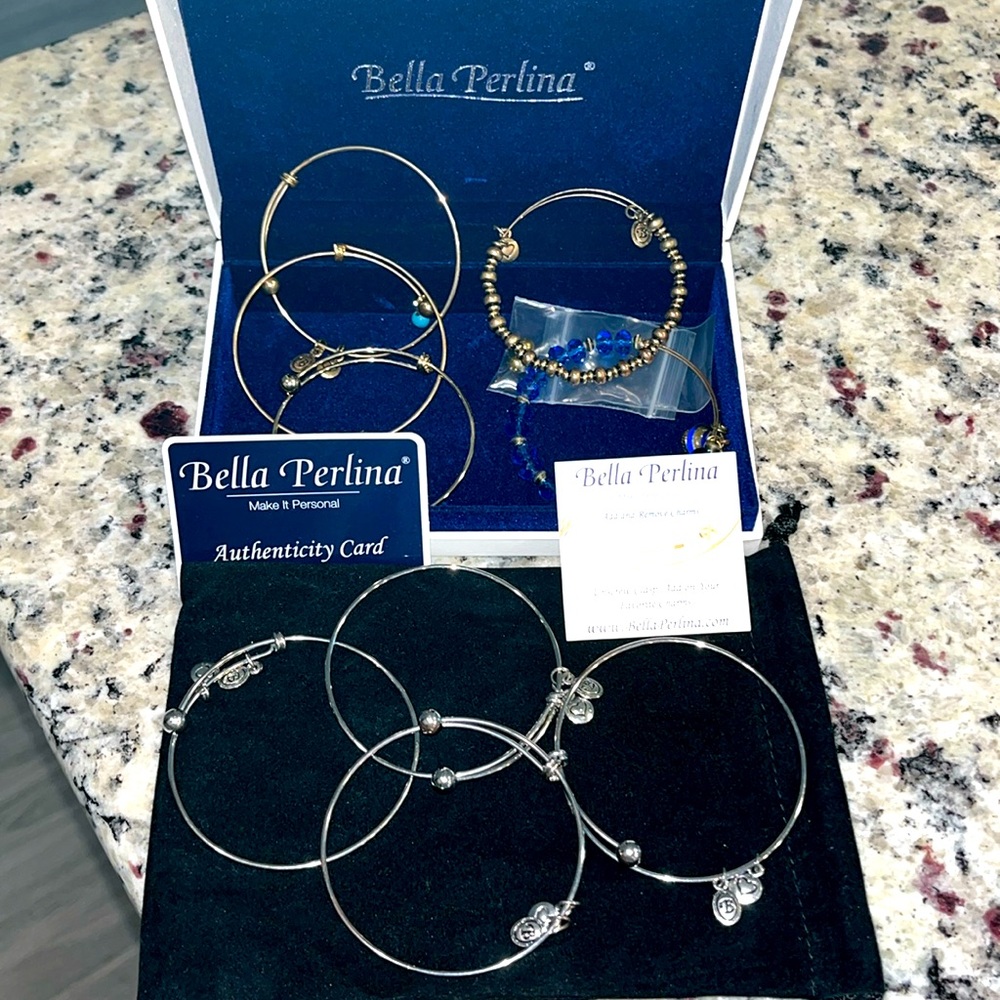 charm bracelets (4 silver-tone, 3 gold-tone), 1 blue charmed, 1 gold-tone beads)